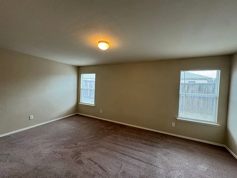 4642 Elm Point Dr — Photo 5