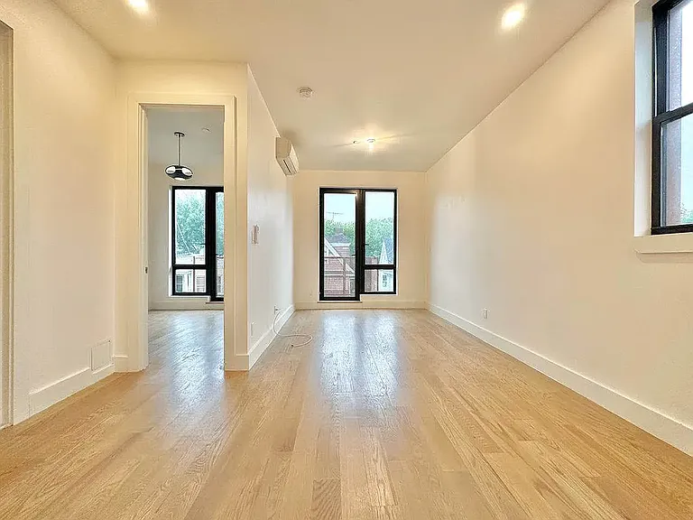 1522 New York Ave #3B — Photo 2