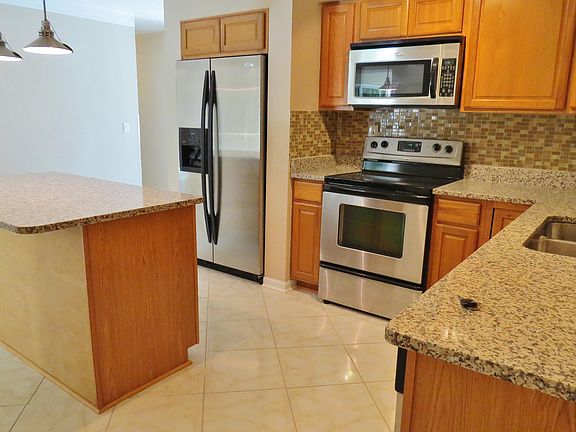3rd image of 10327 COLONIAL Court N