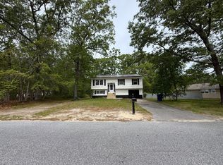 6 Quail Run Rd, Browns Mills, NJ 08015