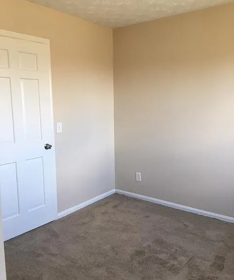 3528 Danbury Rd — Photo 10