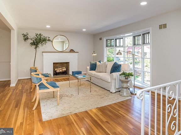 2nd image of 17415 Applewood Ln