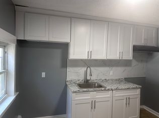 31 Edgewood St APT 1, Hartford, CT 06112