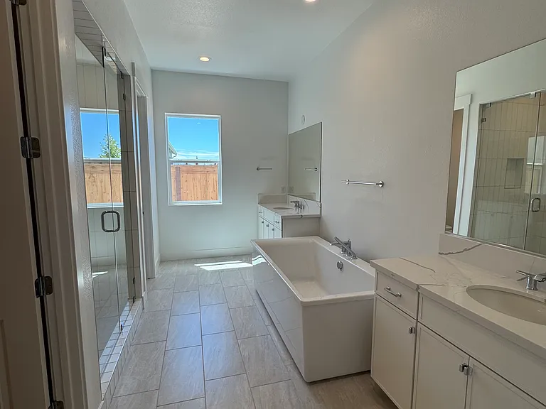7523 Nautilus Ct — Photo 24