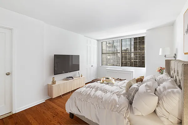 Sold by Corcoran | media 4