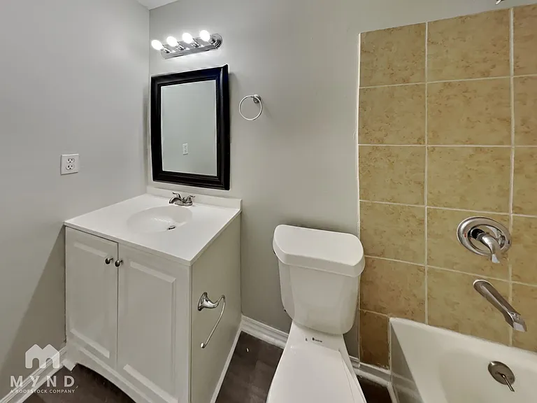 4828 Royal Run Dr — Photo 13