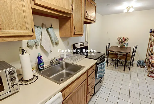 216 Freeman St #T2 Photo 1
