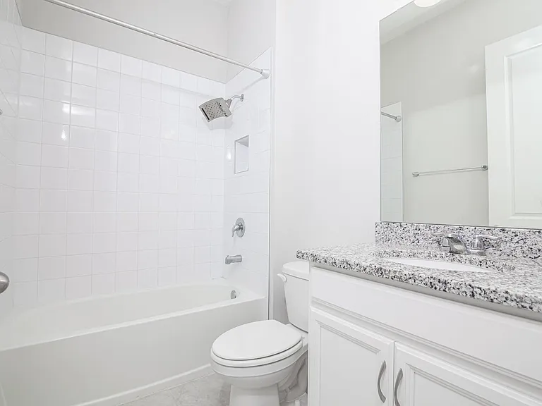 13825 Lippman Aly — Photo 16