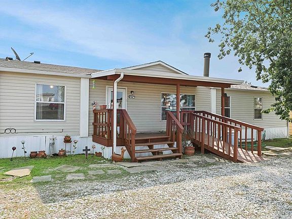2nd image of 3791 Meadow Vista Cir