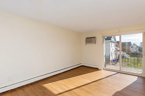 426 Pleasant St Photo 1