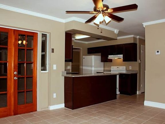 5th image of 347 Celery Cir
