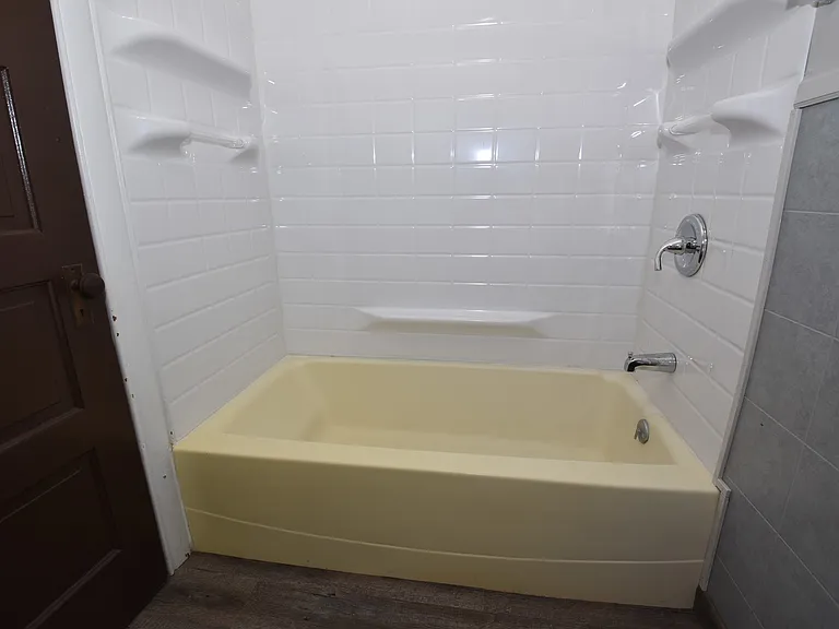 508 S Saint Joseph St — Photo 9