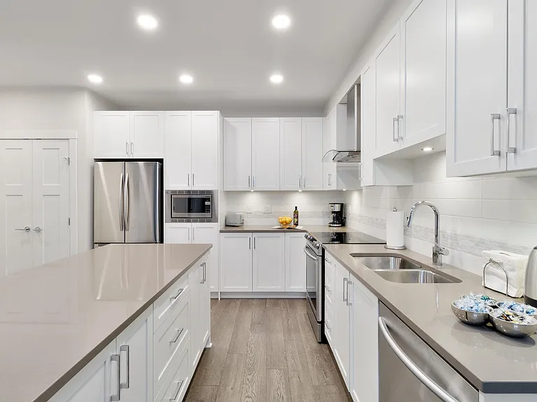 4690 Hawk Ln #220 — Photo 8