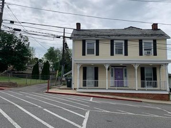25 N Main St, Smithsburg, MD 21783