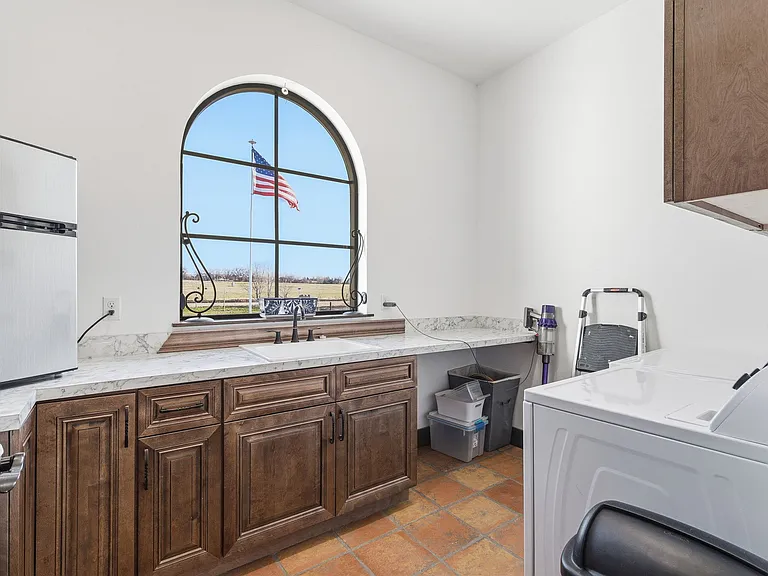 14555 Simplicity Ln — Photo 25