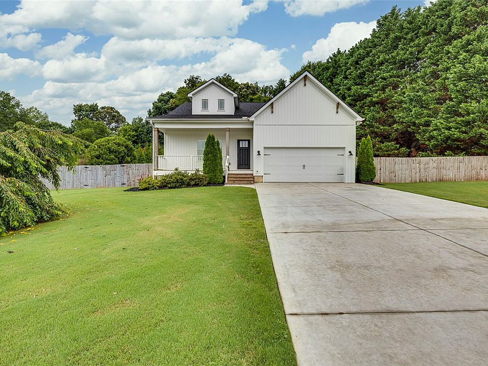 1st image of 202 Meadow Ln