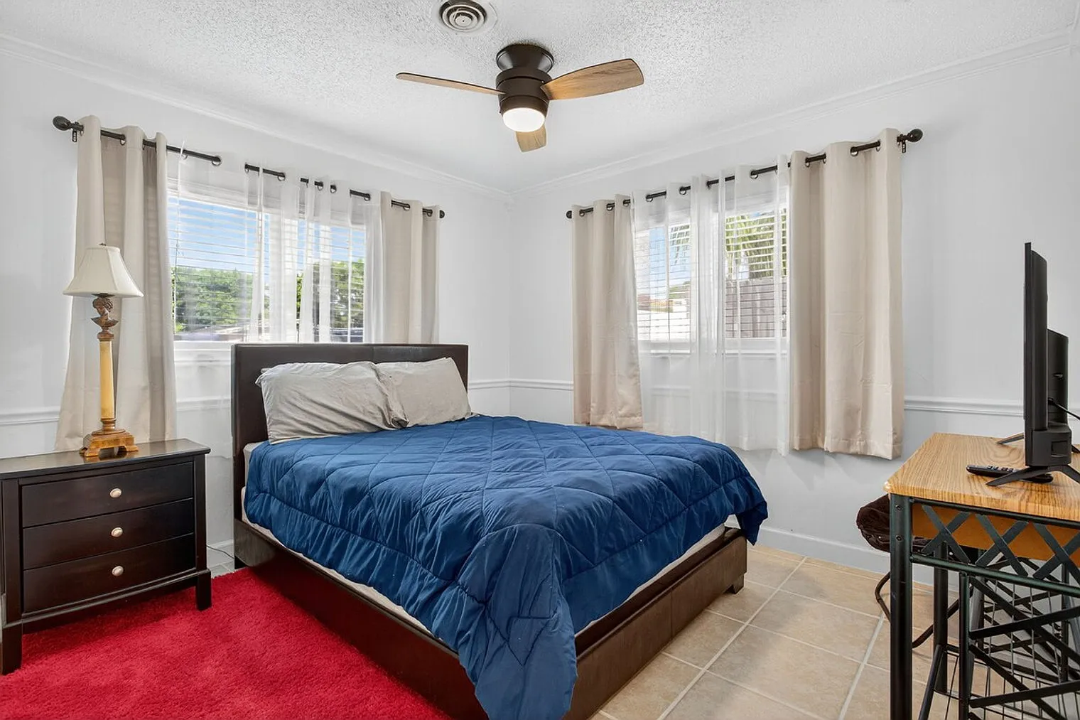 1 bed, 1.0 bath, $3,872 — Photo 3