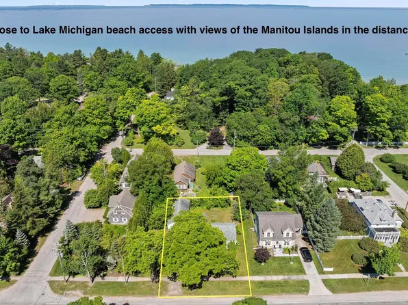 408 S Main St, Leland, MI 49654