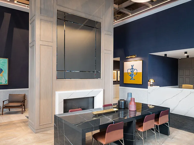 410 Dufferin St — Photo 10