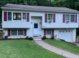 31 Wenatchee Rd, Highland Lakes, NJ 07422