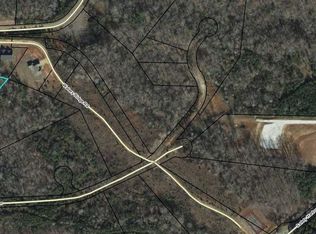 98 E Waters Edge Ln, West Union, SC 29696