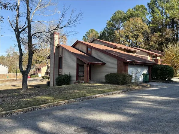 1121 Village Main St, Stone Mountain, GA 30088