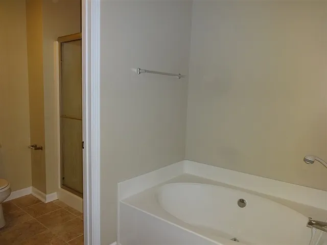 838 Avalon Dr — Photo 11