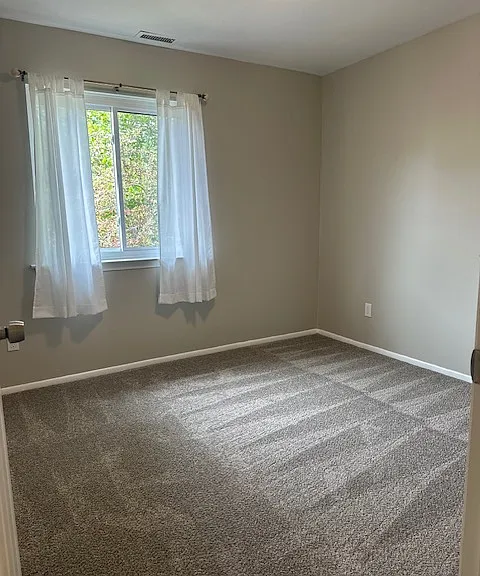 406 Stockton Ct — Photo 10