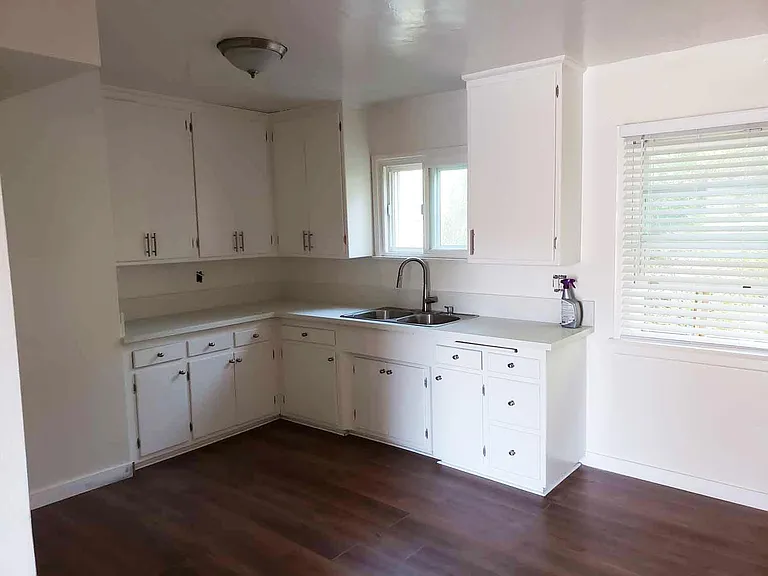 424 W Imperial Ave #C — Photo 3