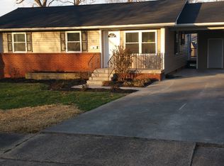 1813 Fairoaks Rd, Kingsport, TN 37664