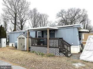 206 5th St, Lothian, MD 20711