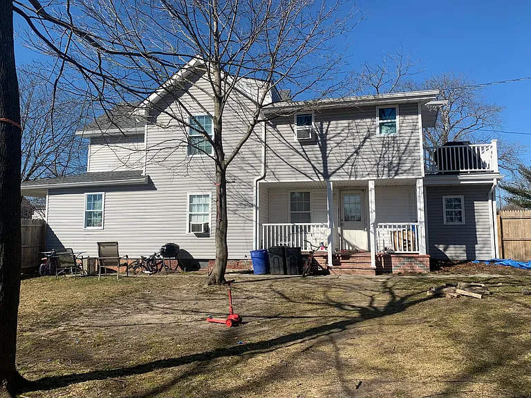 43-45 Case Ave — Photo 5