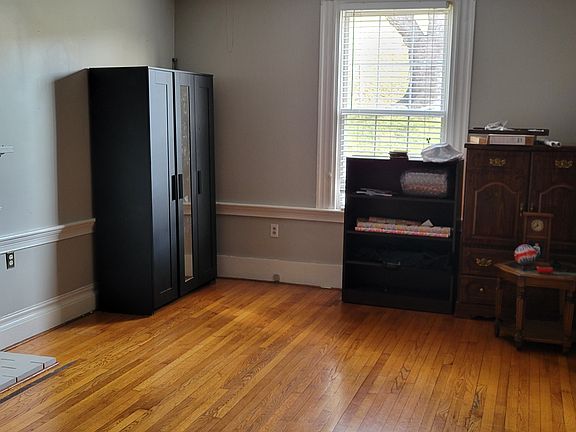 5th image of 12 Sunnywood Ln