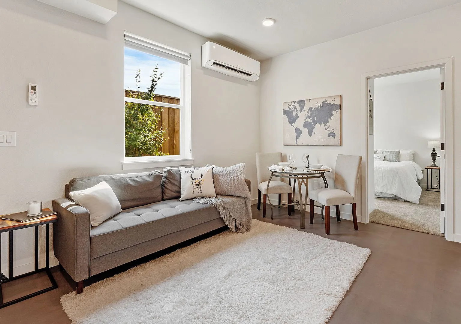2 Bedroom 1 Bathroom Apartment Montavilla — Photo 1