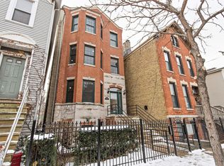1367 W Crystal St #2, Chicago, IL 60642