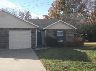 2900 Russel Ct, Manhattan, KS 66502