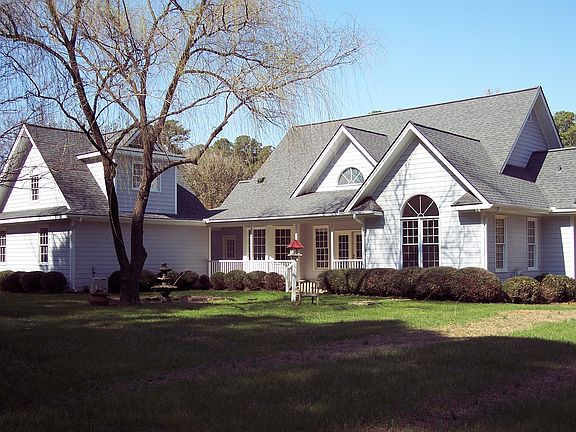 5th image of 2401 Gillingham Dr