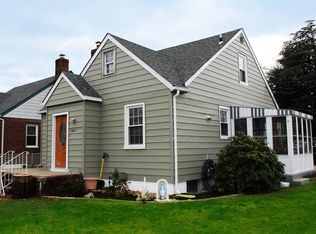 148 Randolph Ave, Franklin Square, NY 11010