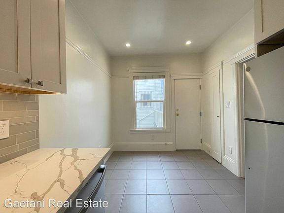 4th image of 2030 Fell St #11447583