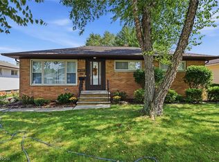 7263 Oakwood Rd, Parma, OH 44130