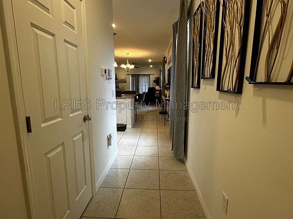 5th image of 3130 Amaranth St