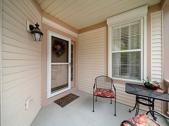 2nd image of 2273 Carillon Dr