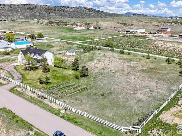 5306 Foothills Dr, Berthoud, CO 80513