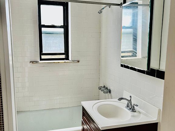 2nd image of 119 Carpenter Ave #D7