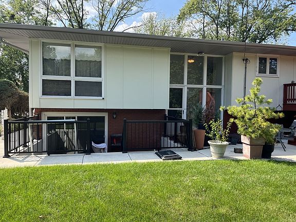 5th image of 15401 Ann Marie Dr