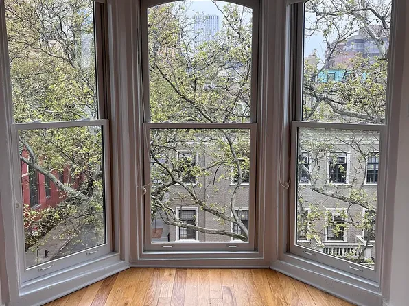 20 Sidney Pl APT 4B, Brooklyn, NY 11201