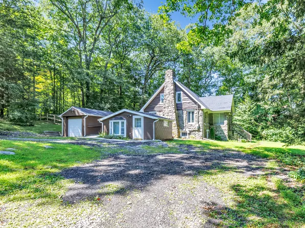 8 Perry Lane, Oxford, CT 06478