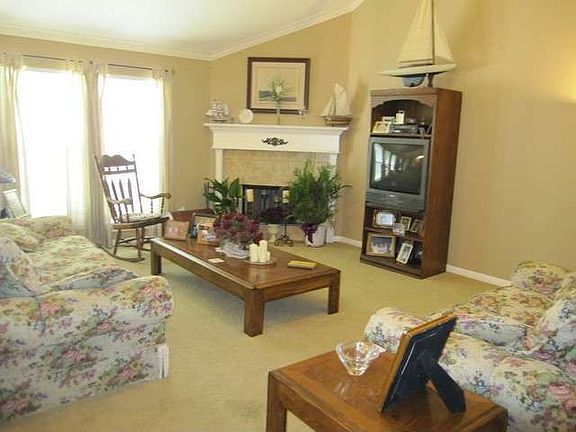 3rd image of 489 Harbor Oaks Dr