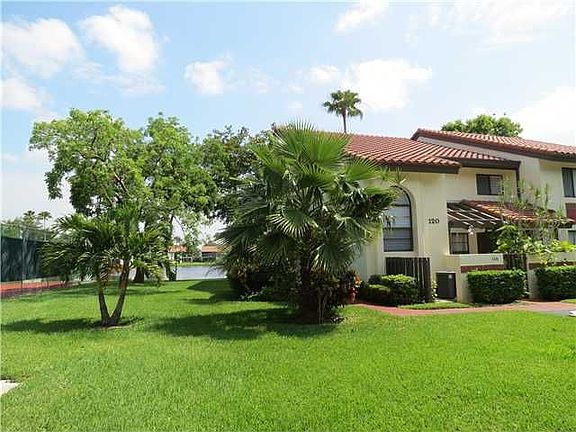 Home For Sale In Palm Chase Lakes