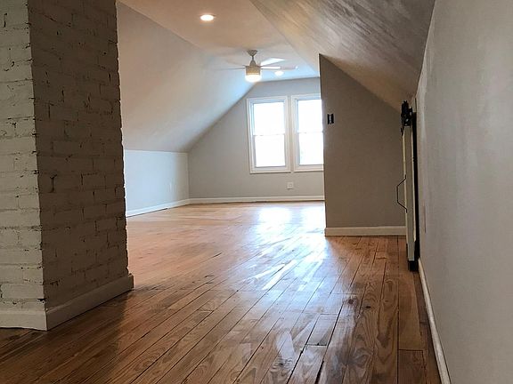 2nd image of 2213 Elbur Ave #2215